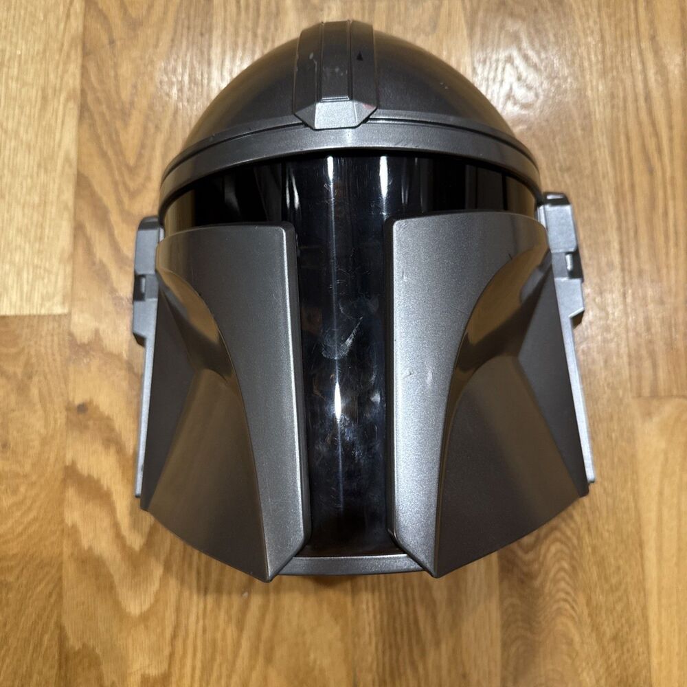 Star Wars Mandalorian Voice Changing Mask Helmet Disney Cosplay Halloween